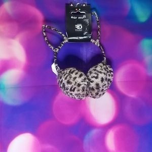 cheata print earmuffs